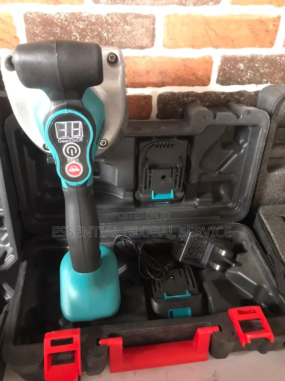 Tile Vacuum Lifter and Vibrator