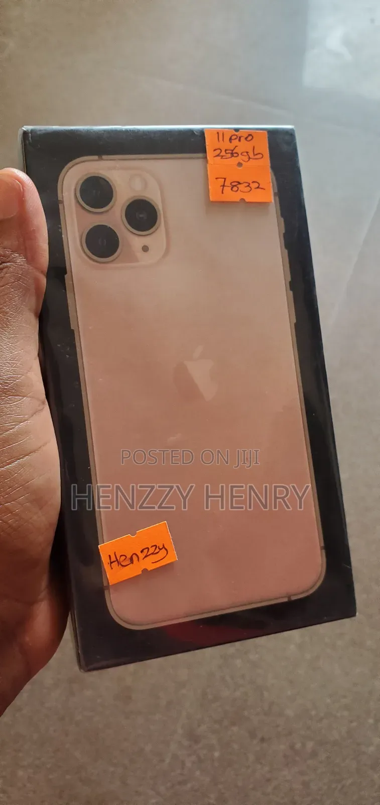 New Apple iPhone 11 Pro 256 GB Gold