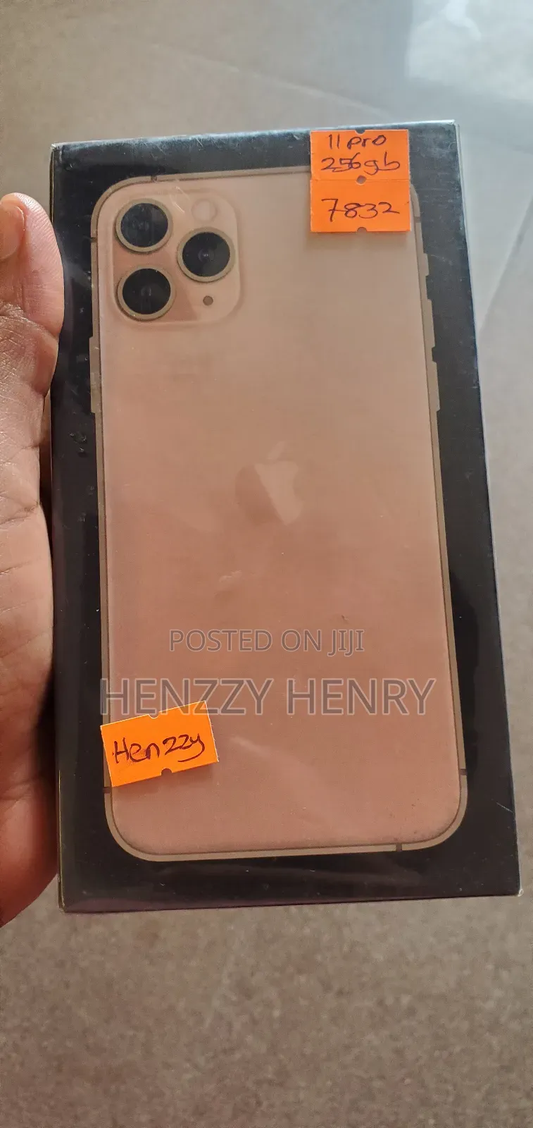 New Apple iPhone 11 Pro 256 GB Gold