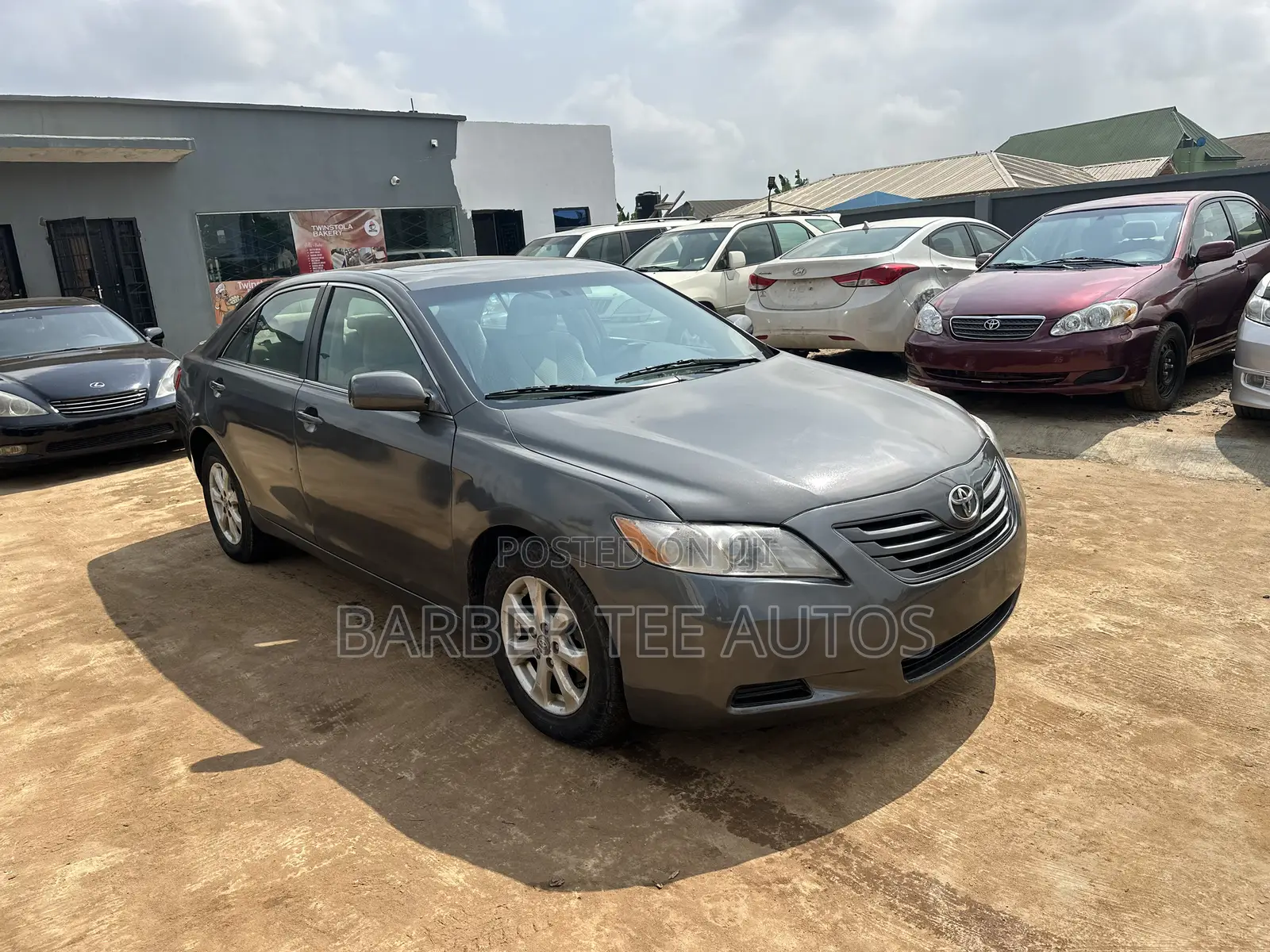 Toyota Camry LE 4dr Sedan (2.4L 4cyl 5A) 2009 Gray