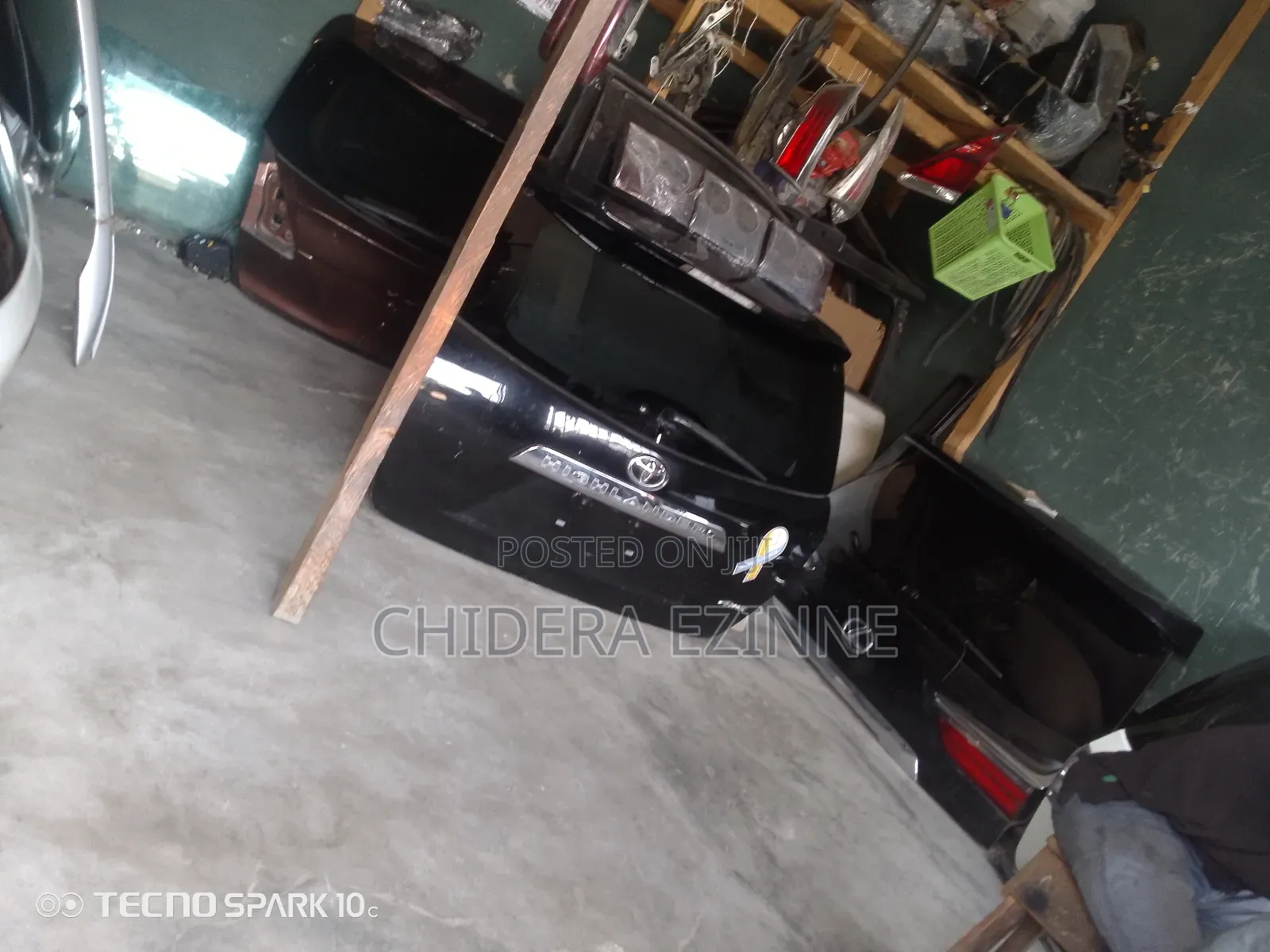 Toyota Highlander 2011 Complete Boot