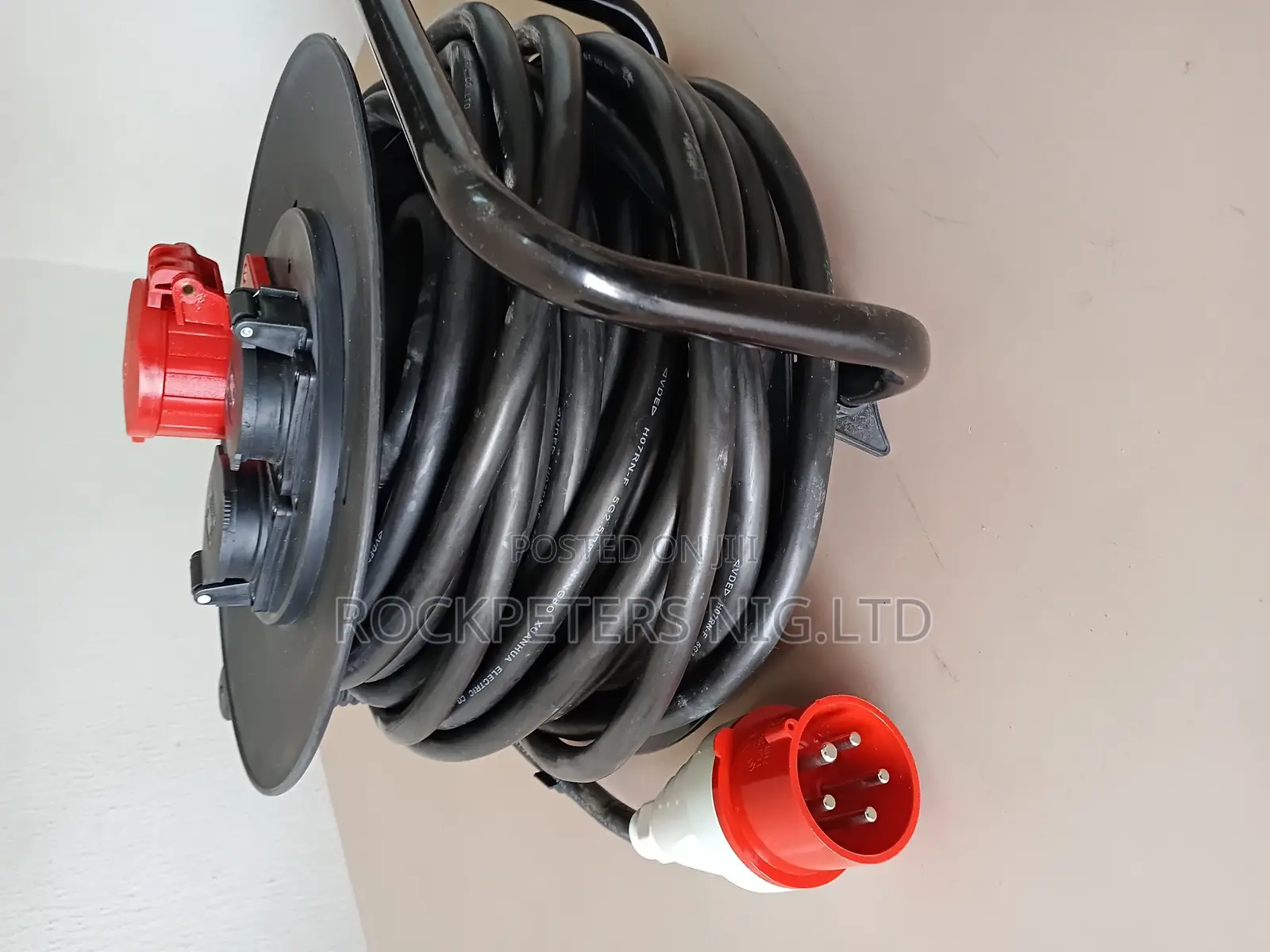 Extension Heavy Duty Cord on Reel – H07rn-F 5g2.5 – 25metres