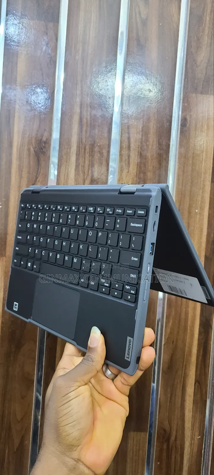 Laptop Lenovo 300e 4GB Intel Celeron SSD 128GB