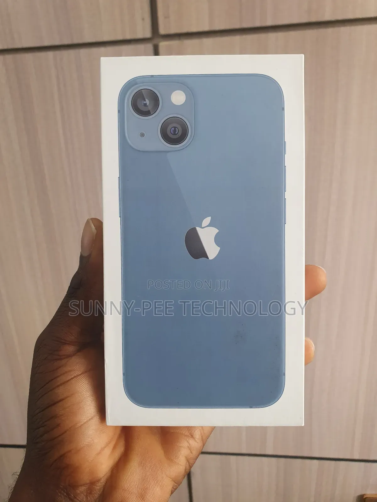 New Apple iPhone 13 256 GB Blue