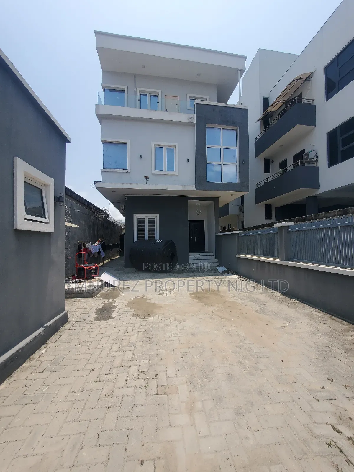 2bdrm Duplex in Chisco, Ikate for rent