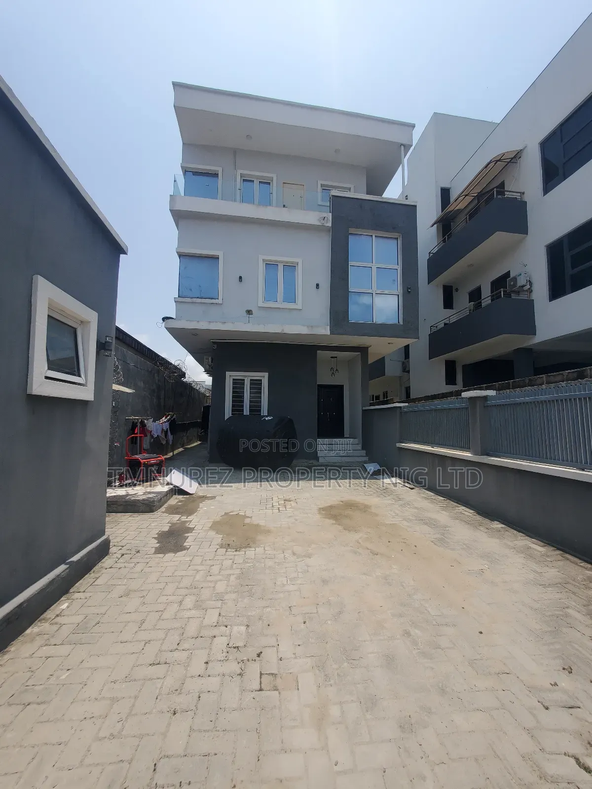 2bdrm Duplex in Chisco, Ikate for rent