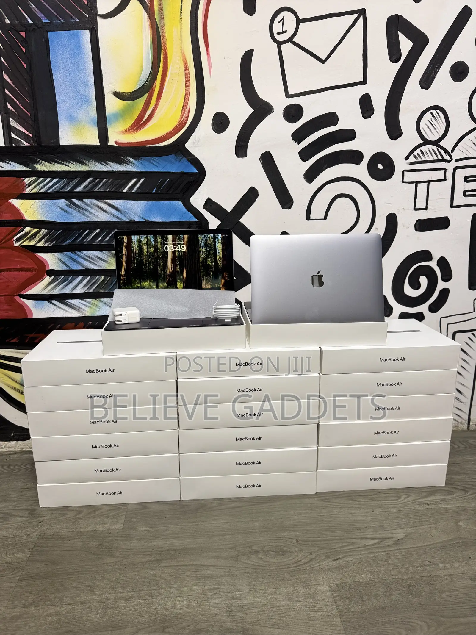 New Laptop Apple MacBook Air 2020 M1 8GB Apple M1 SSD 256GB