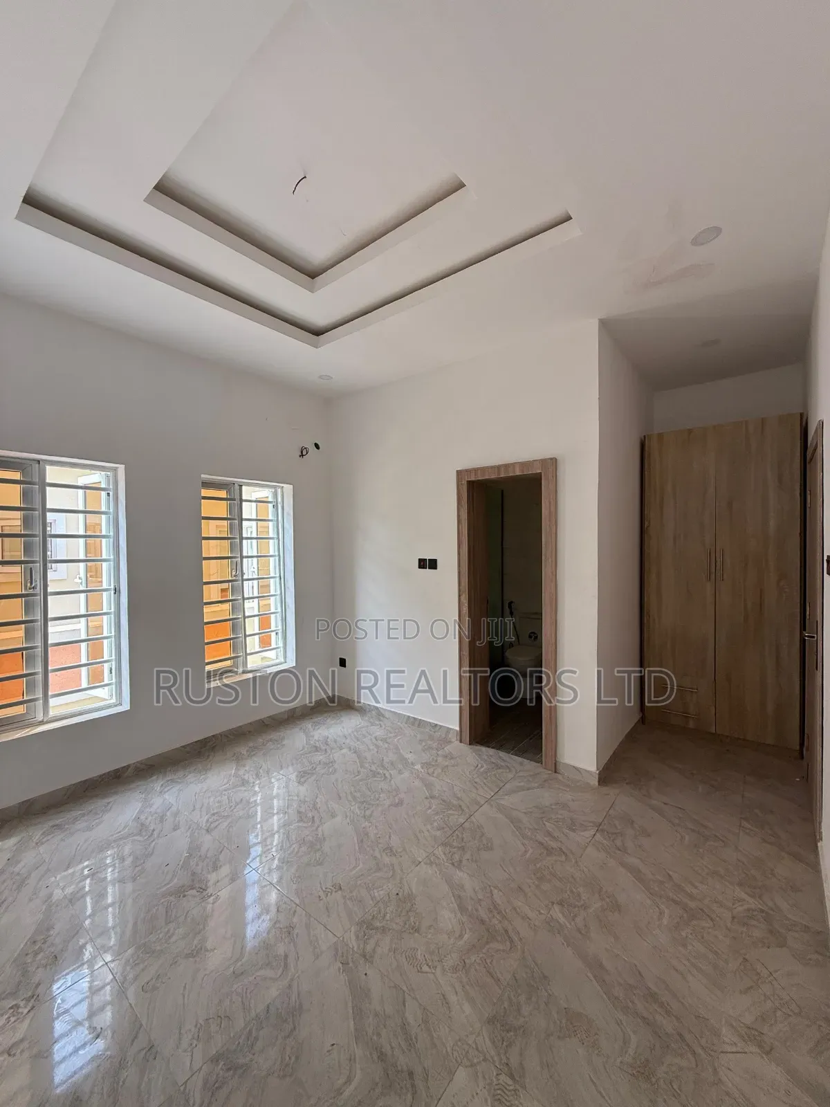 4bdrm Bungalow in Airforce Estate, Ibadan for sale