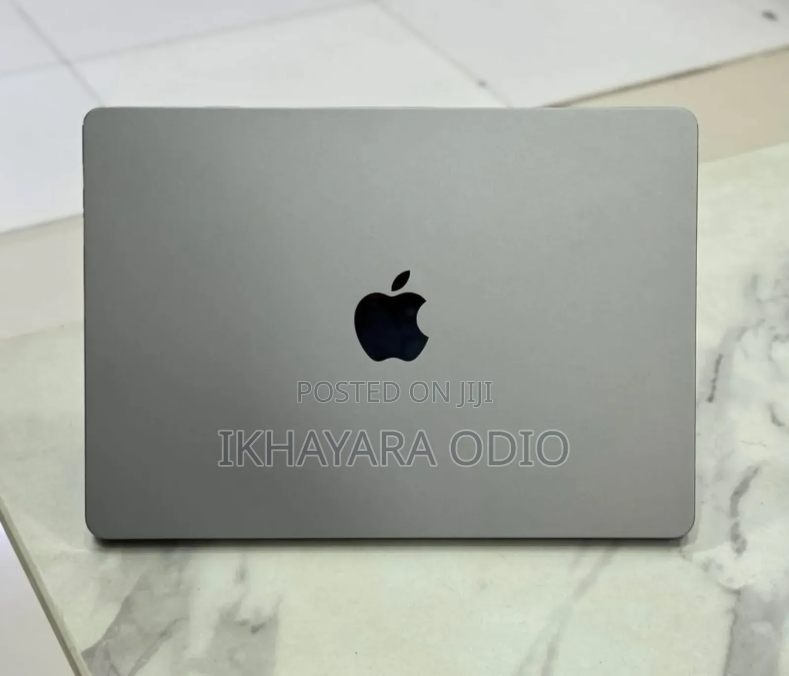 Laptop Apple MacBook Air 2024 M3 13-inch 16GB Apple M3 SSD 256GB