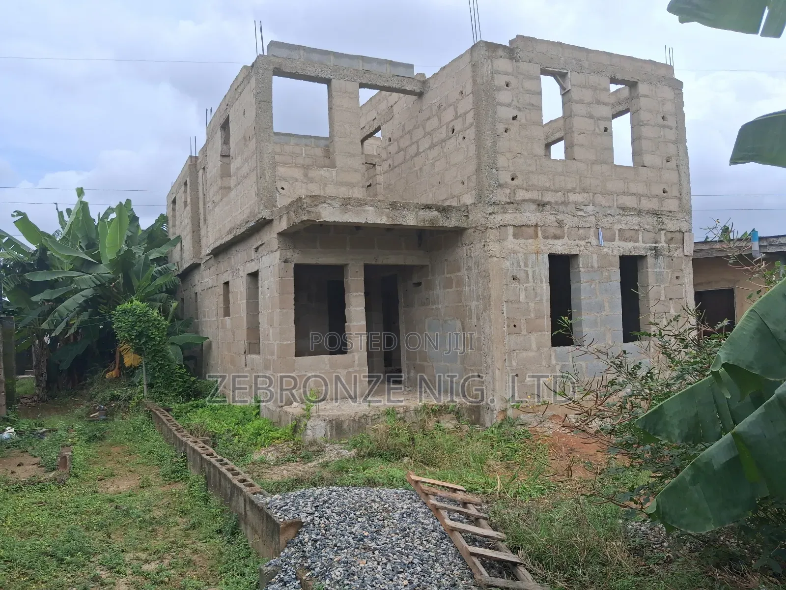 4bdrm Duplex in Igbajo Crescent, Ifako-Ijaiye for sale