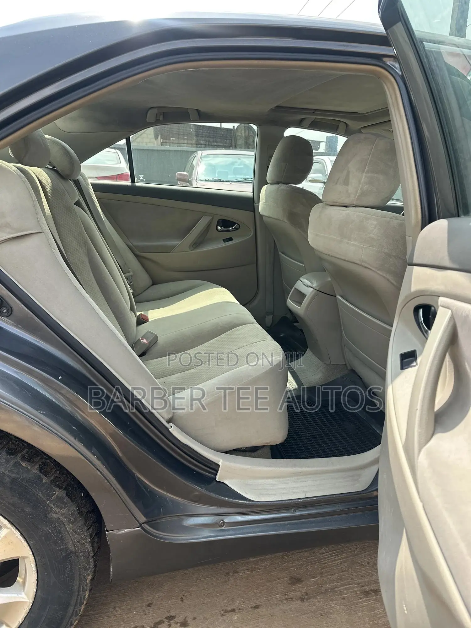 Toyota Camry LE 4dr Sedan (2.4L 4cyl 5A) 2009 Gray