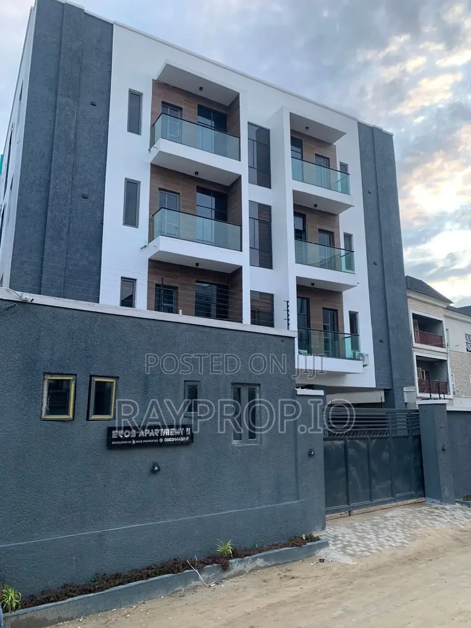 758770yl - 1 Bedroom Shortlet in Ologolo Lekki