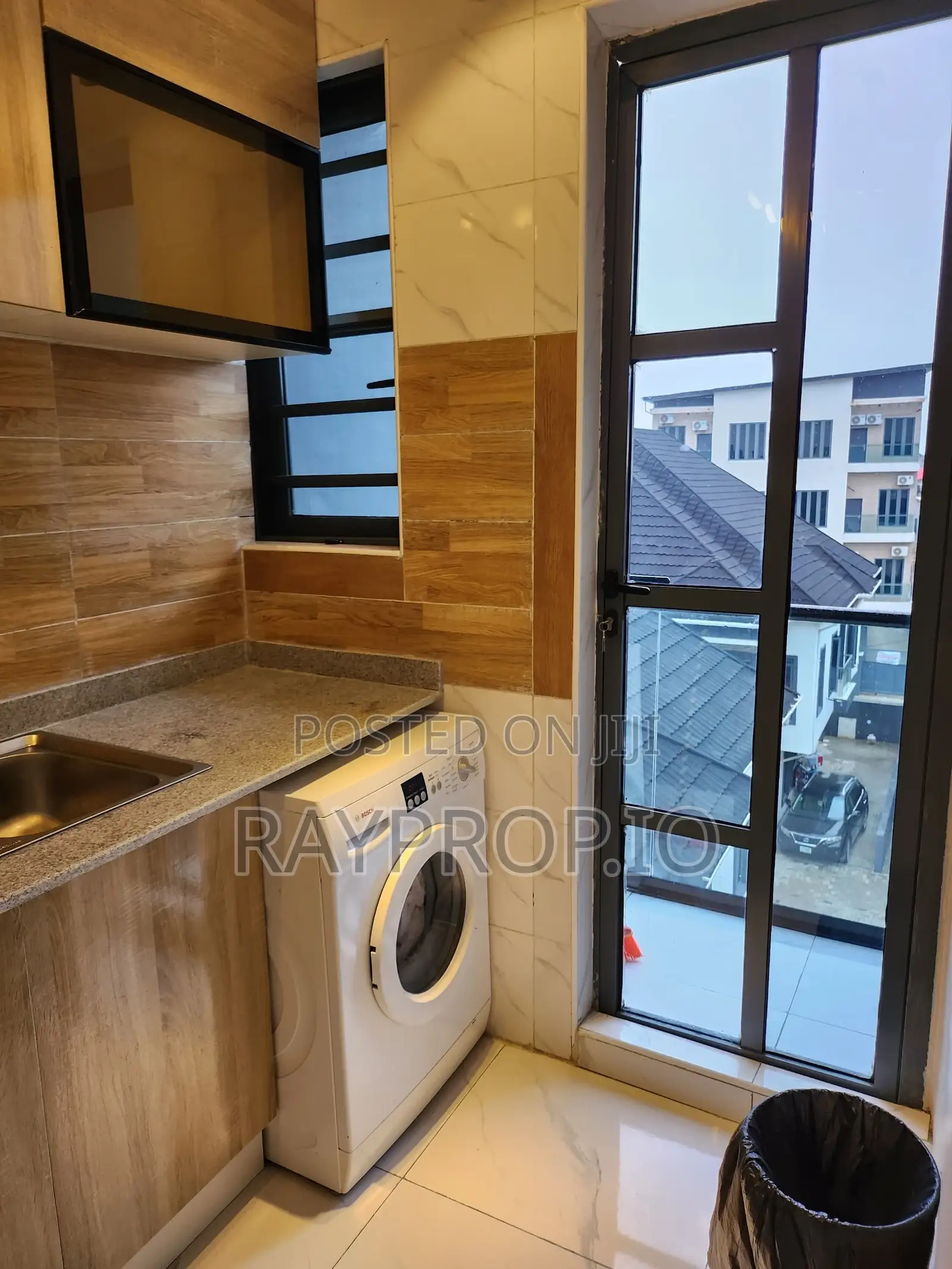 758770yl - 1 Bedroom Shortlet in Ologolo Lekki