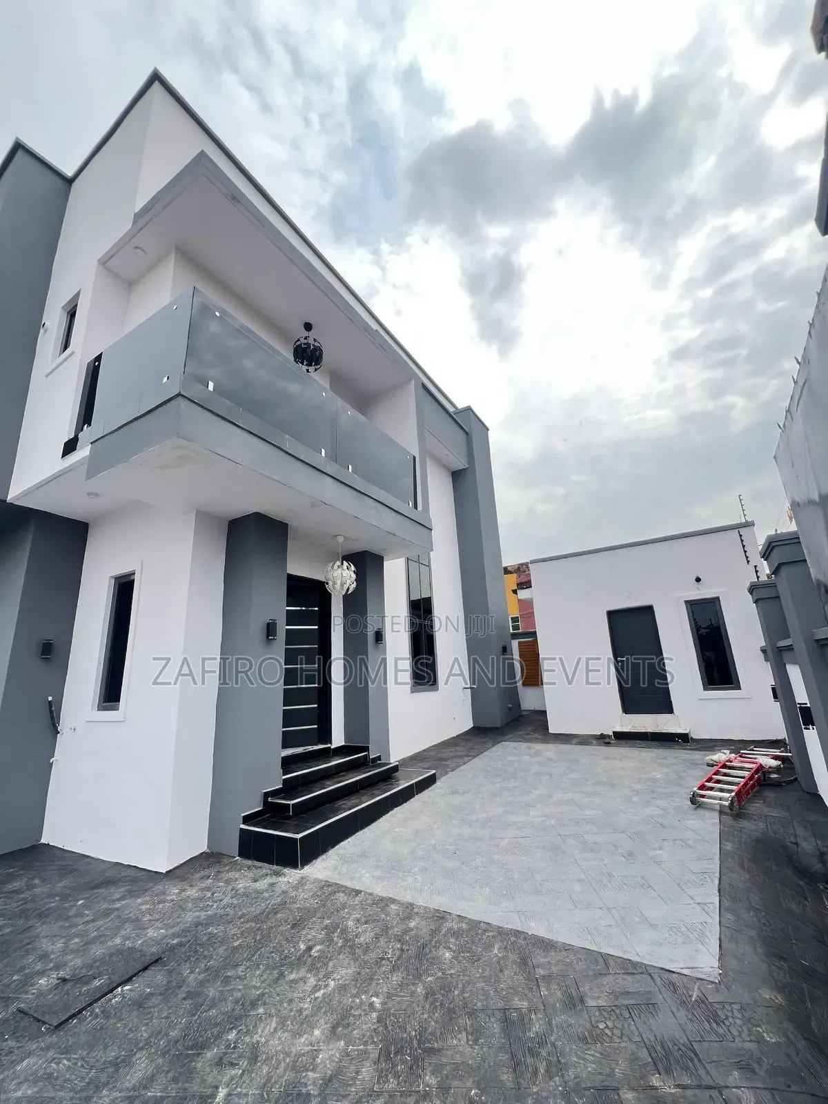 4bdrm Duplex in Purple Gate Estate, for sale