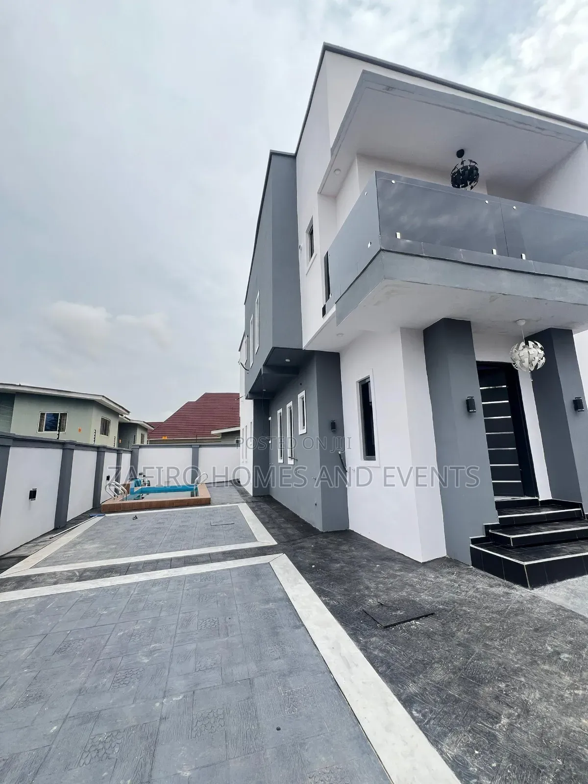 4bdrm Duplex in Purple Gate Estate, for sale