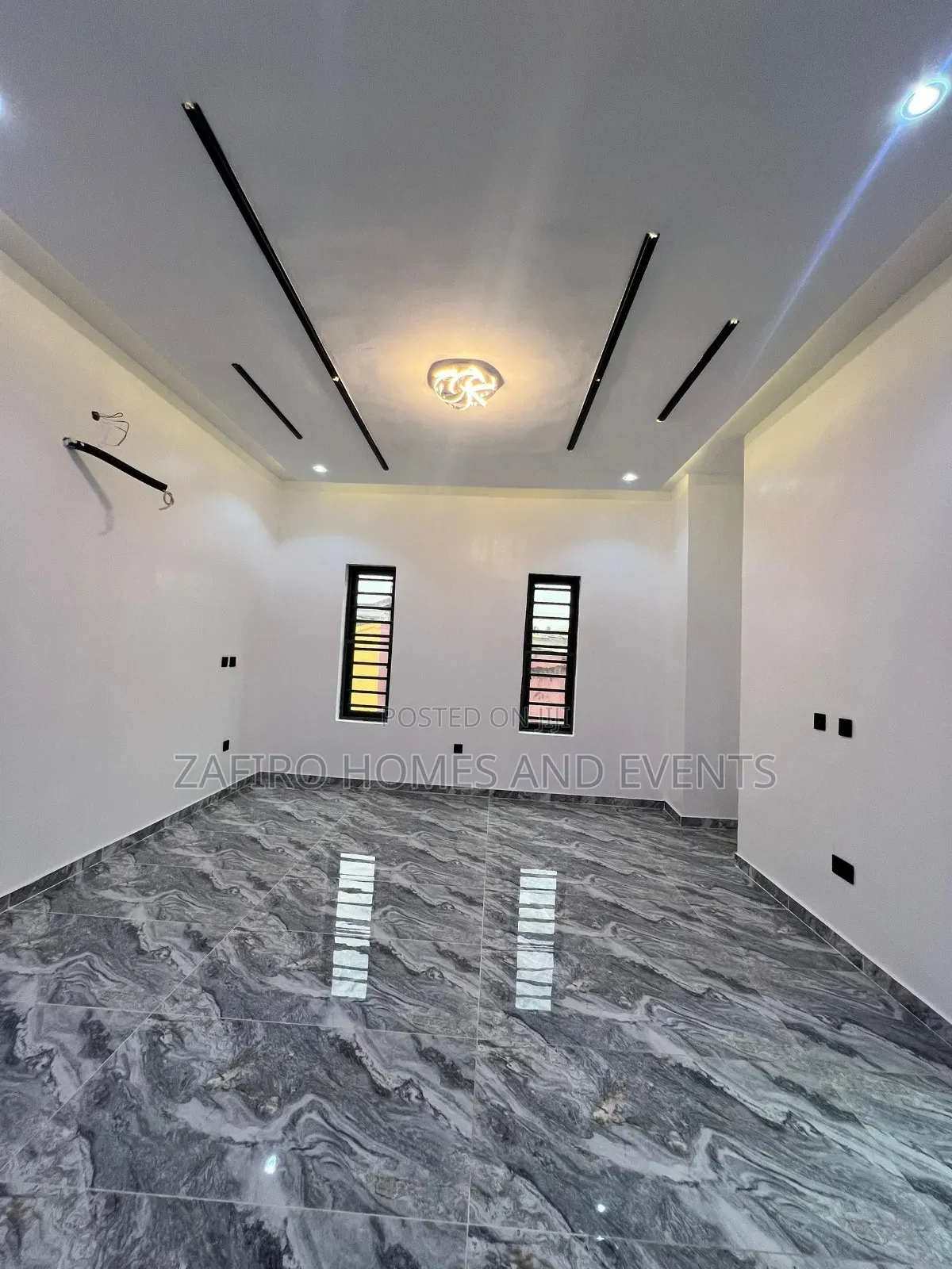 4bdrm Duplex in Purple Gate Estate, for sale