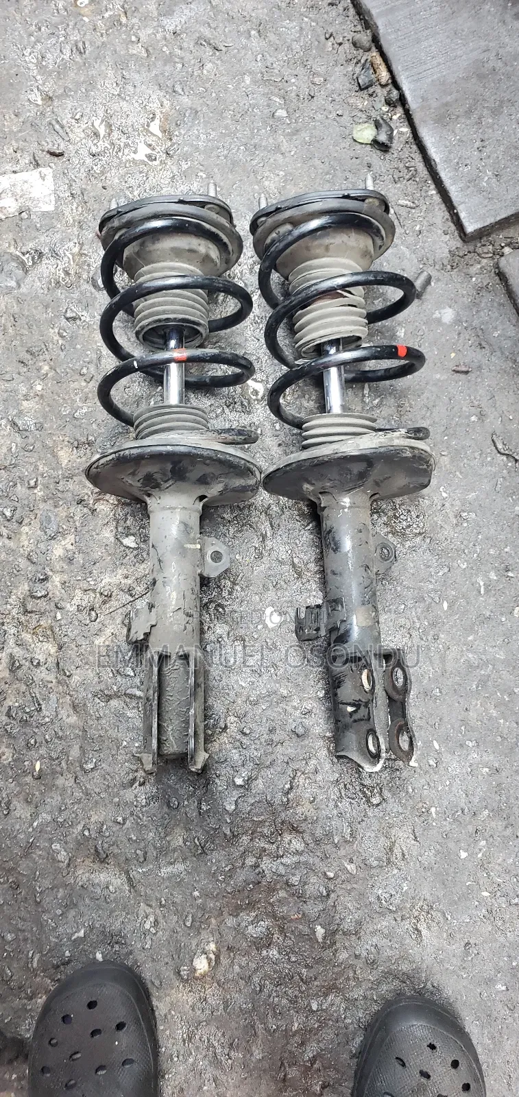 Toyota Corolla Shock 2008 to 2014