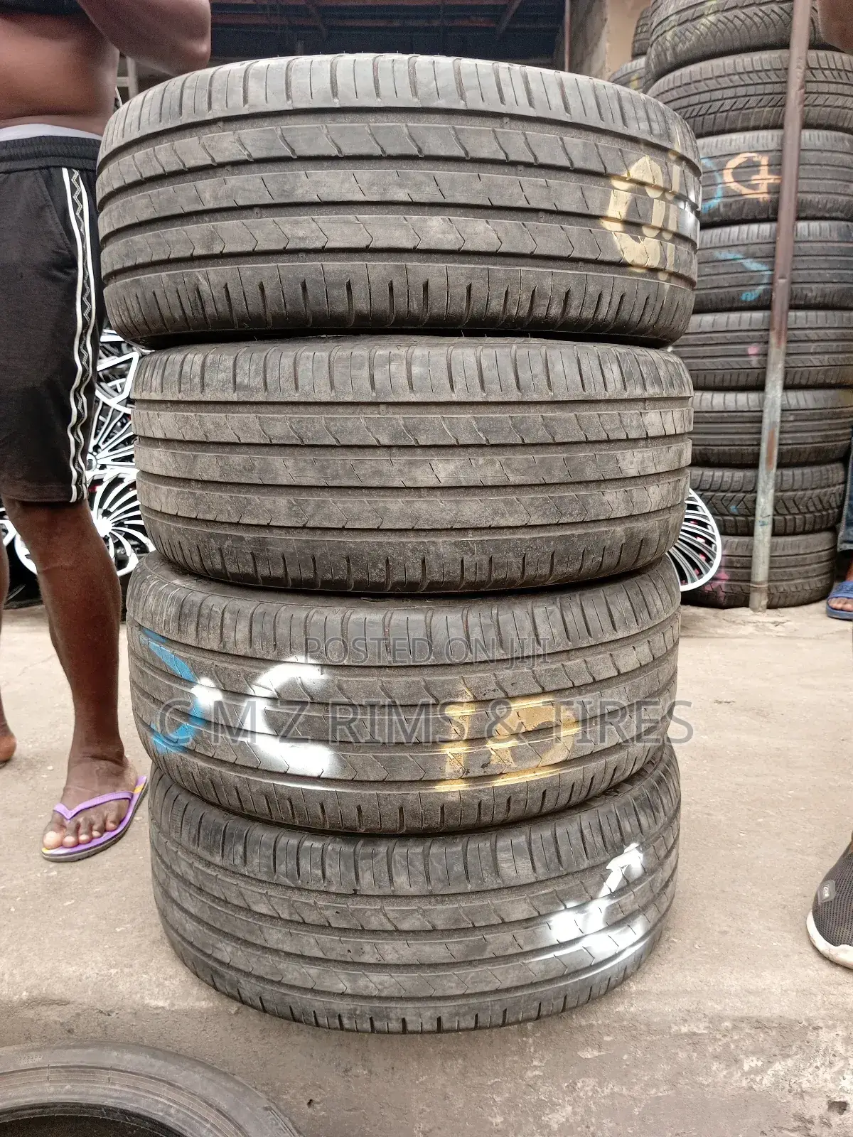 235/45r18 for Toyota Camry