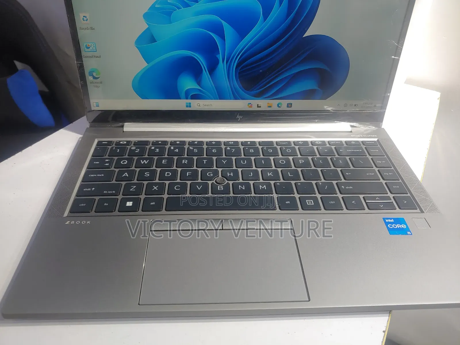 Laptop HP ZBook Firefly G8 16GB Intel Core I5 SSD 256GB