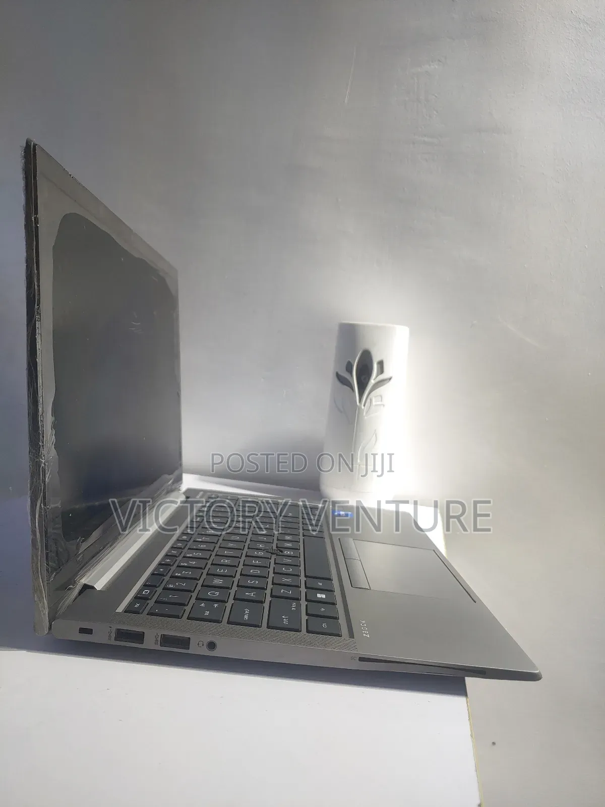 Laptop HP ZBook Firefly G8 16GB Intel Core I5 SSD 256GB