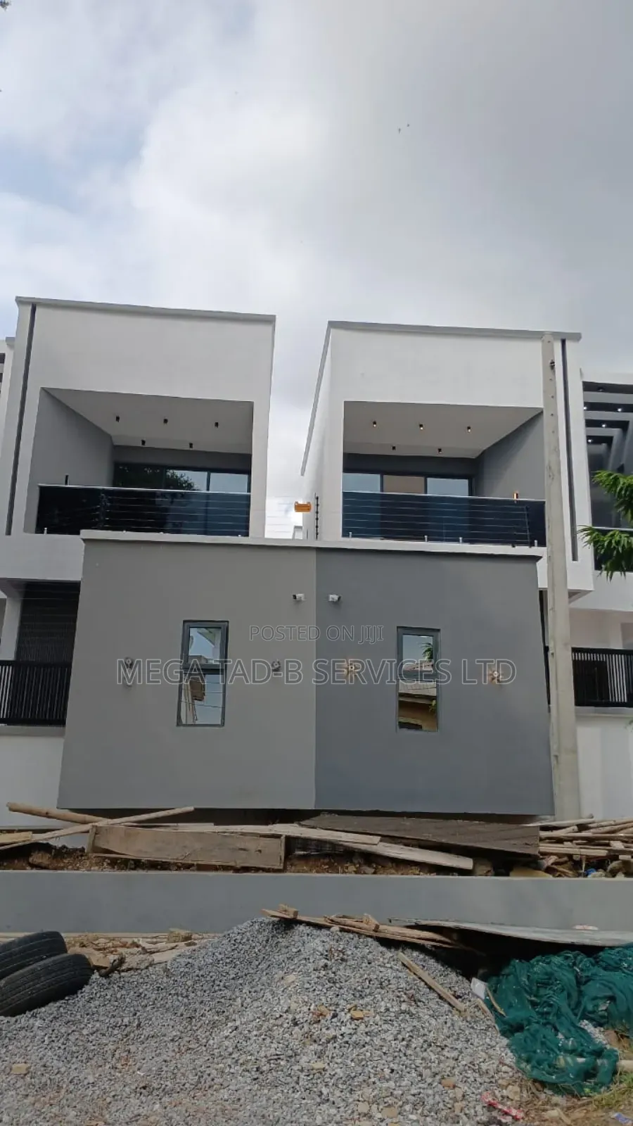 4bdrm Duplex in Shangisha for sale