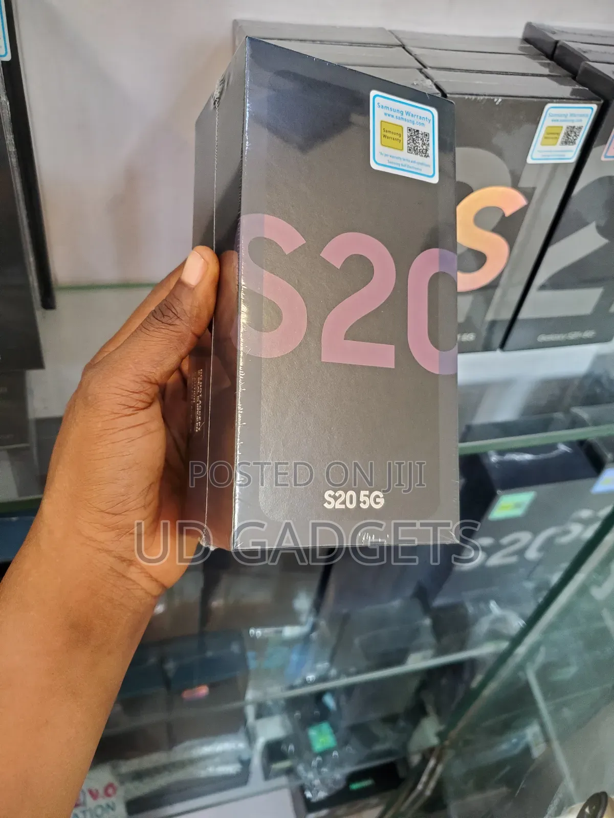 New Samsung Galaxy S20 128 GB Pink