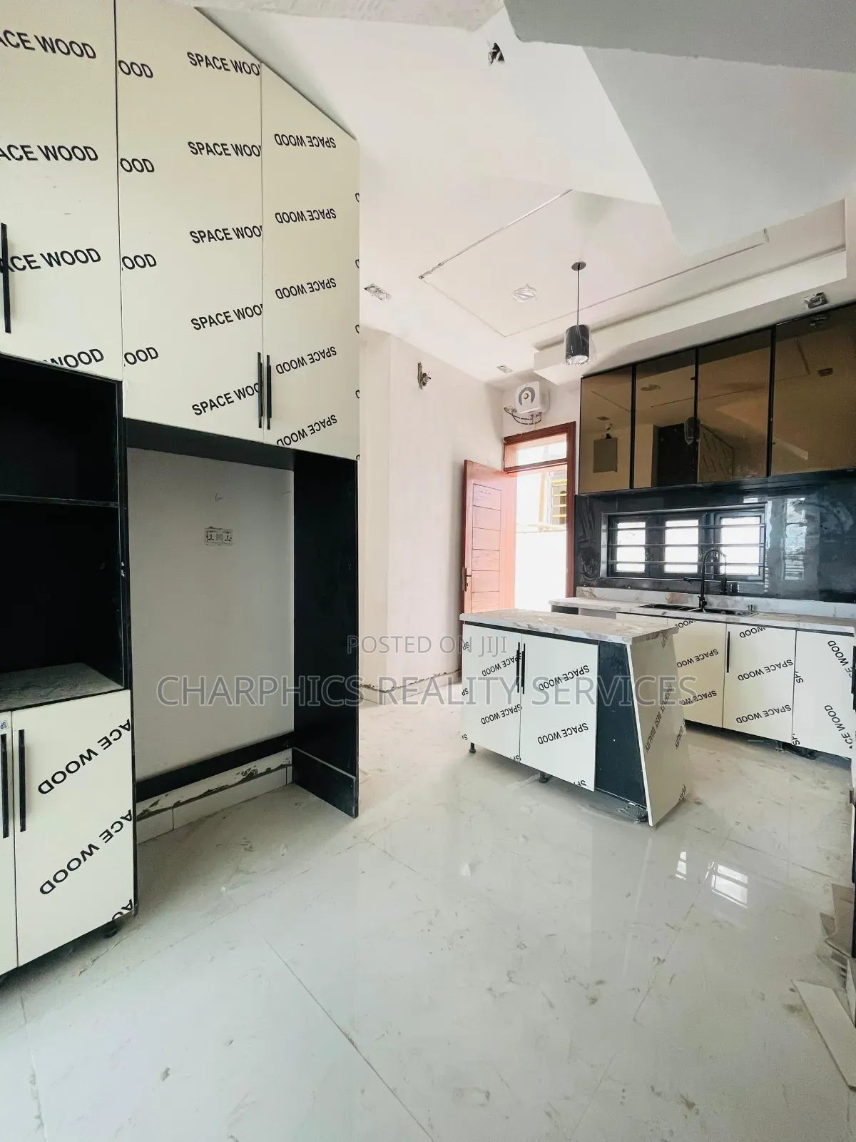 3bdrm Duplex in Lekki Phase 2 for sale