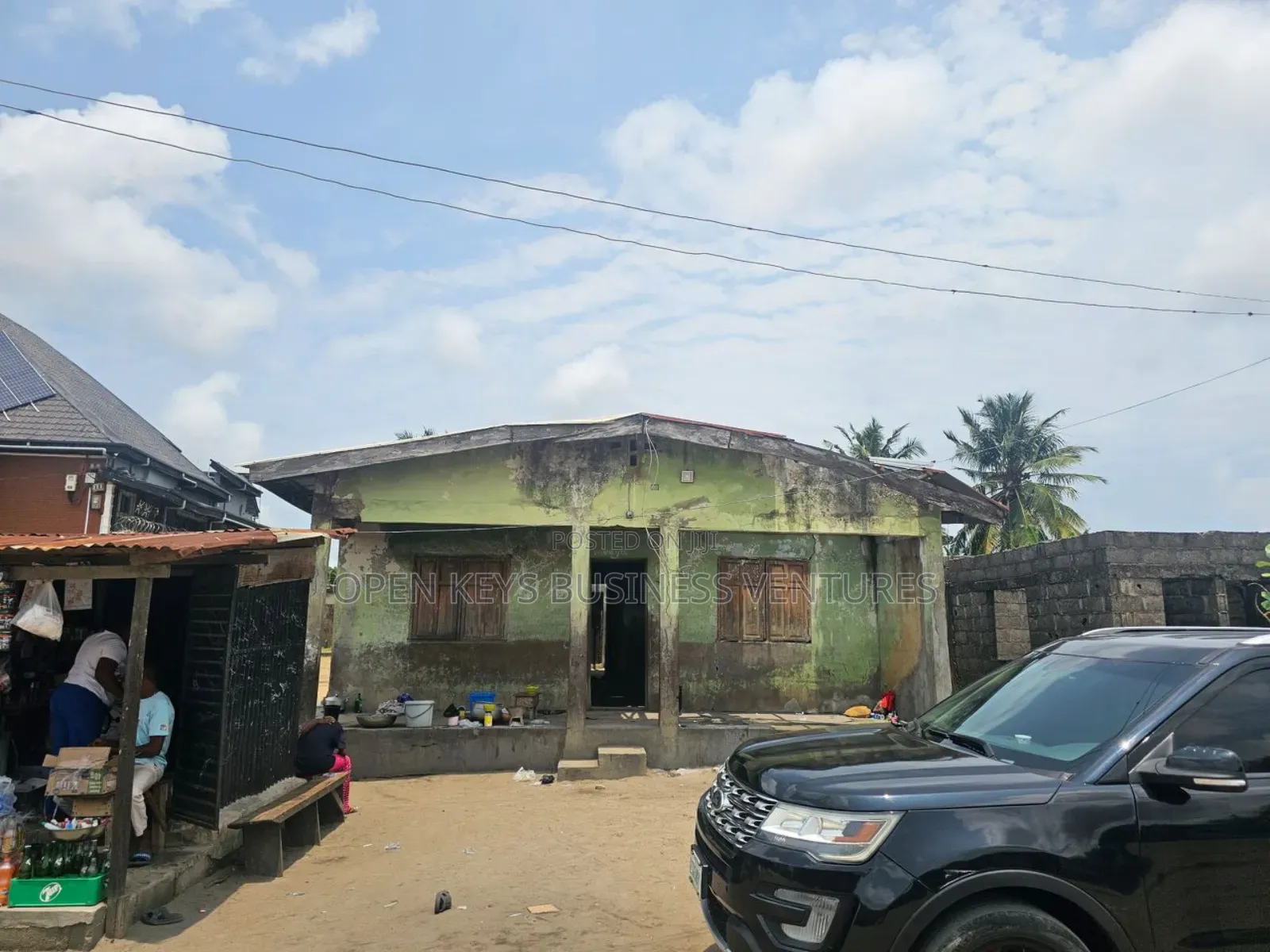 662sqm With Demolishable Buildings of Land