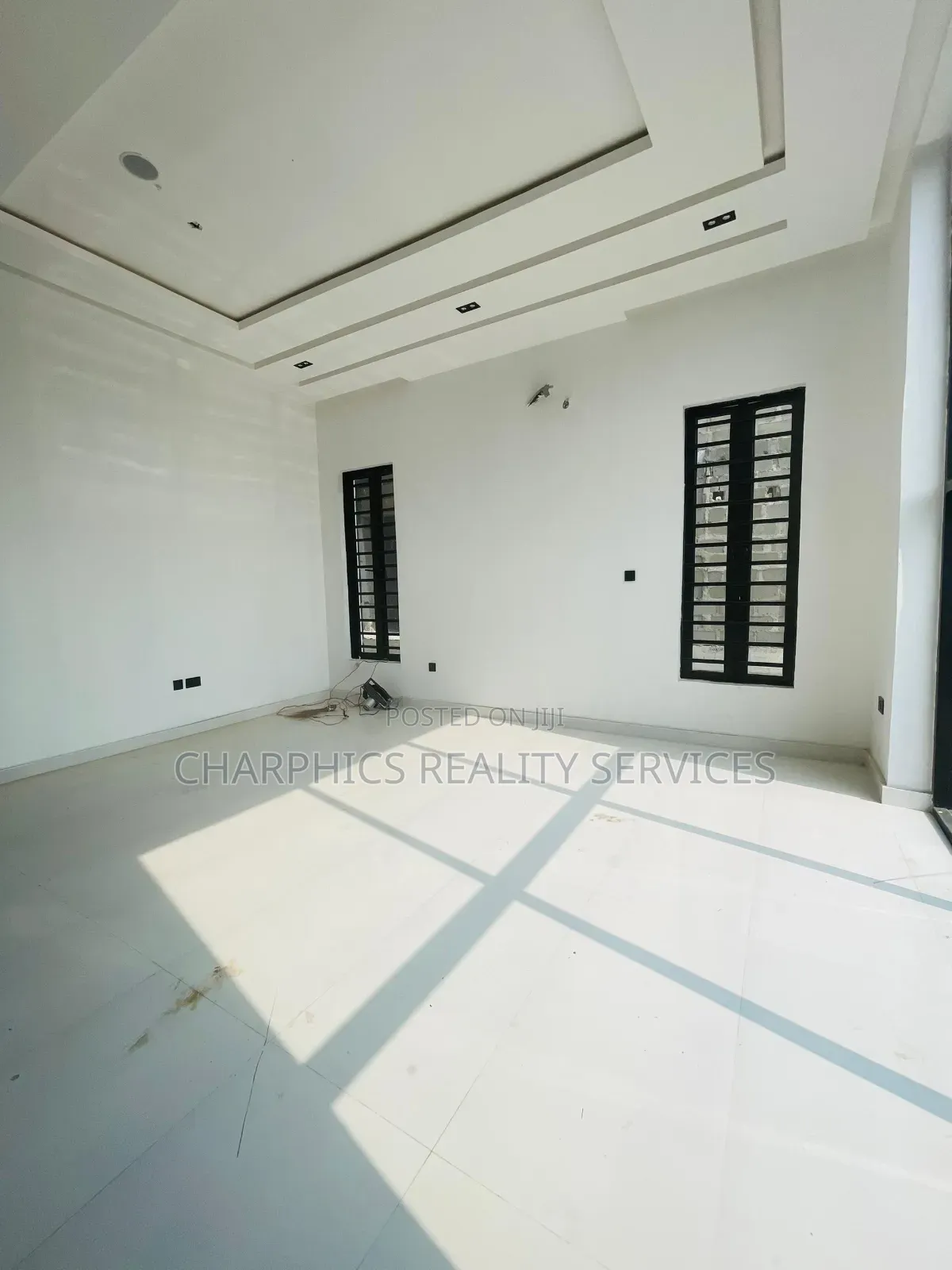 5bdrm Duplex in Lekki for sale