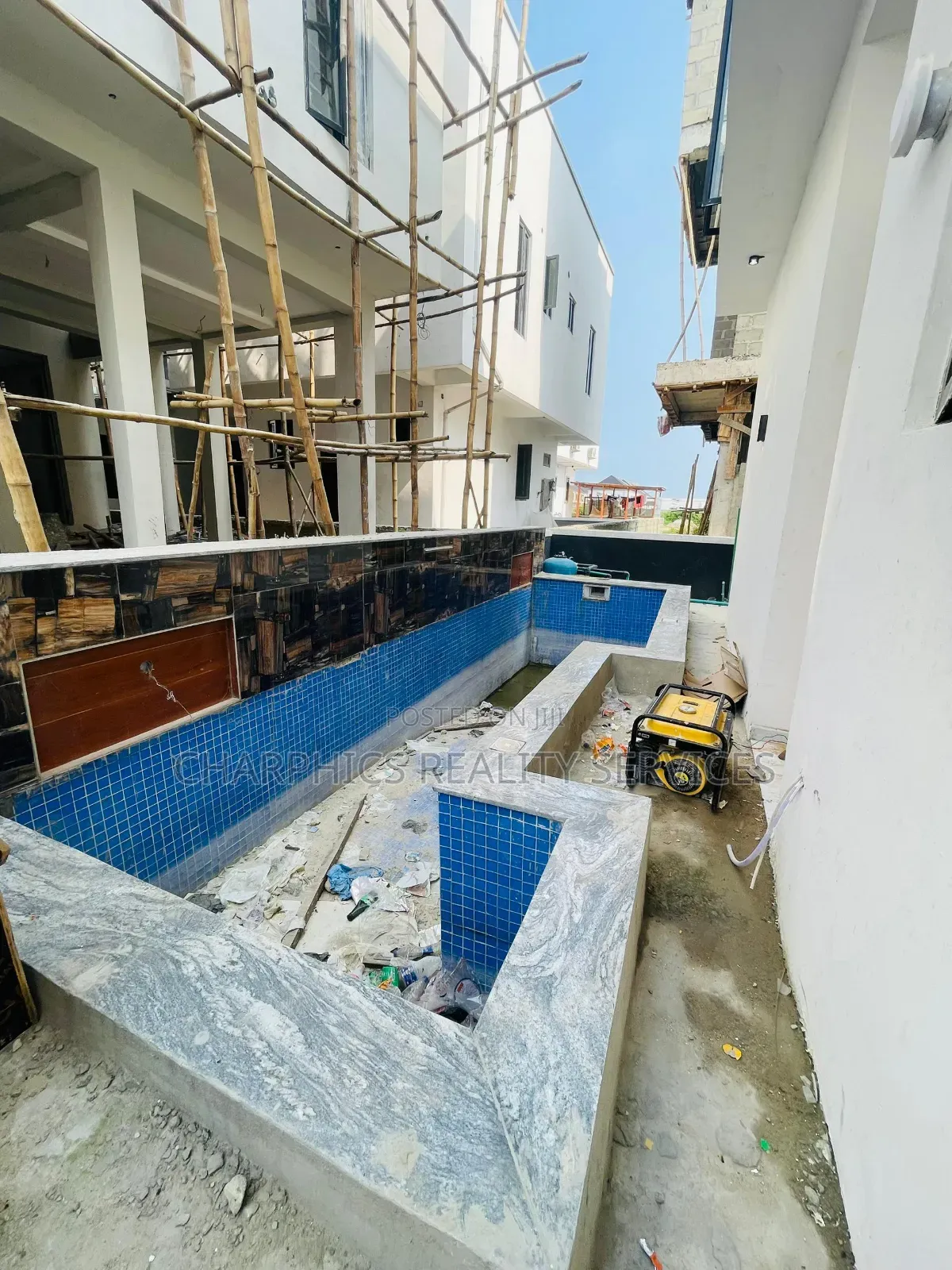 5bdrm Duplex in Lekki for sale