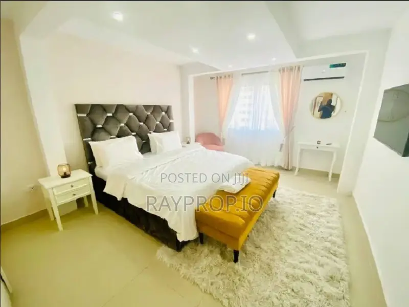 113984re - 3 Bedroom Shortlet in Victoria Island
