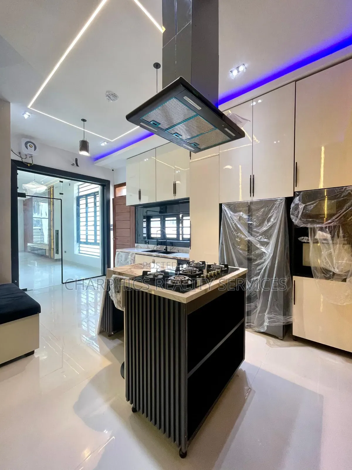 4bdrm Duplex in Lekki for sale