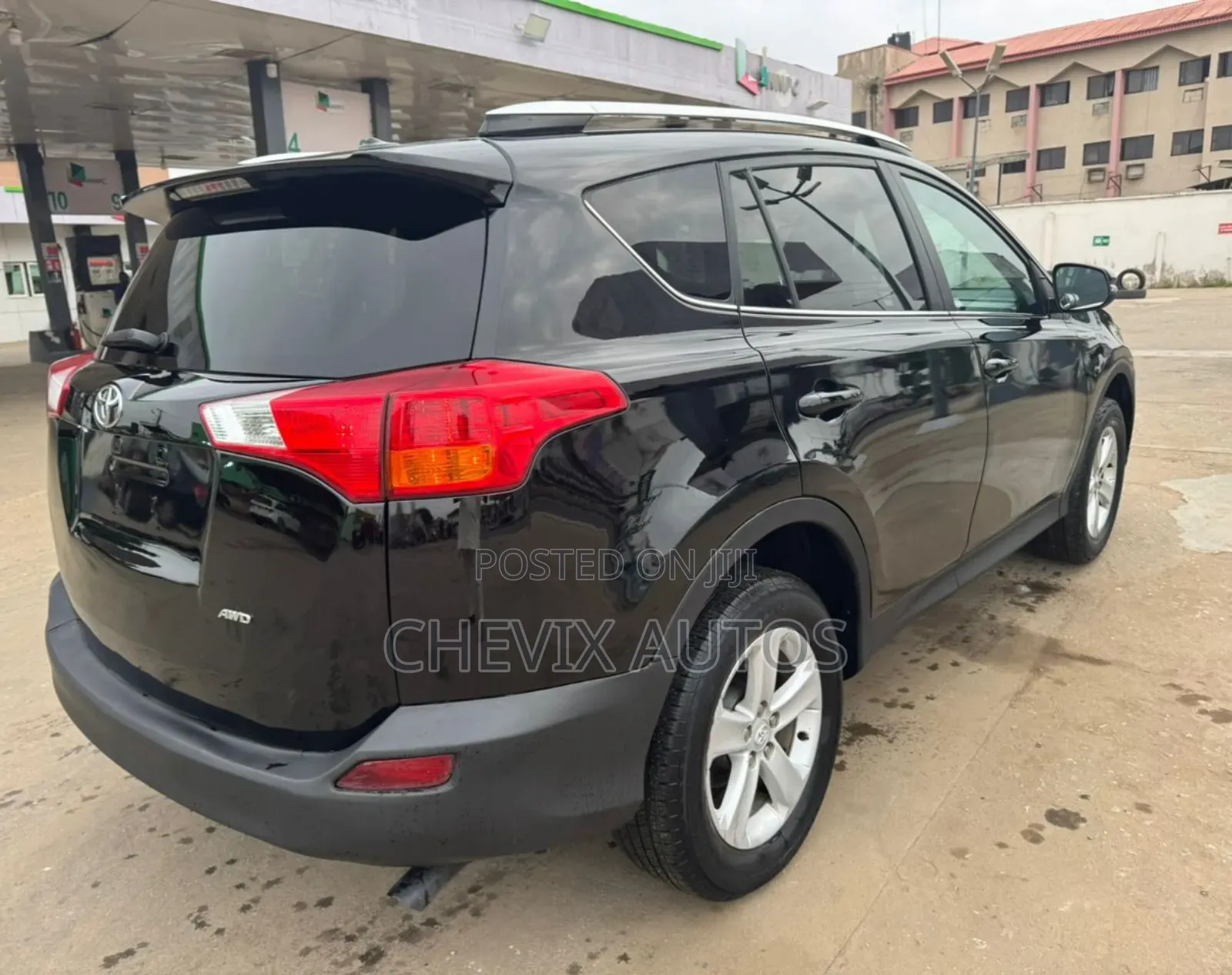 Toyota RAV4 XLE 4dr SUV AWD (2.5L 4cyl 6A) 2014 Black
