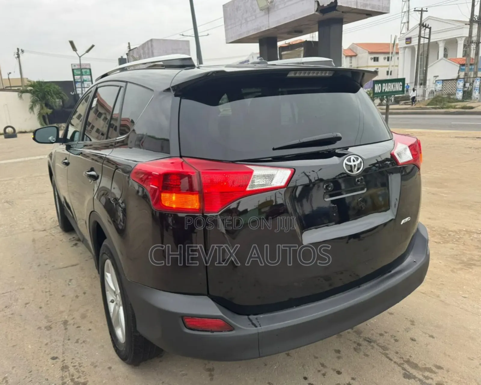 Toyota RAV4 XLE 4dr SUV AWD (2.5L 4cyl 6A) 2014 Black