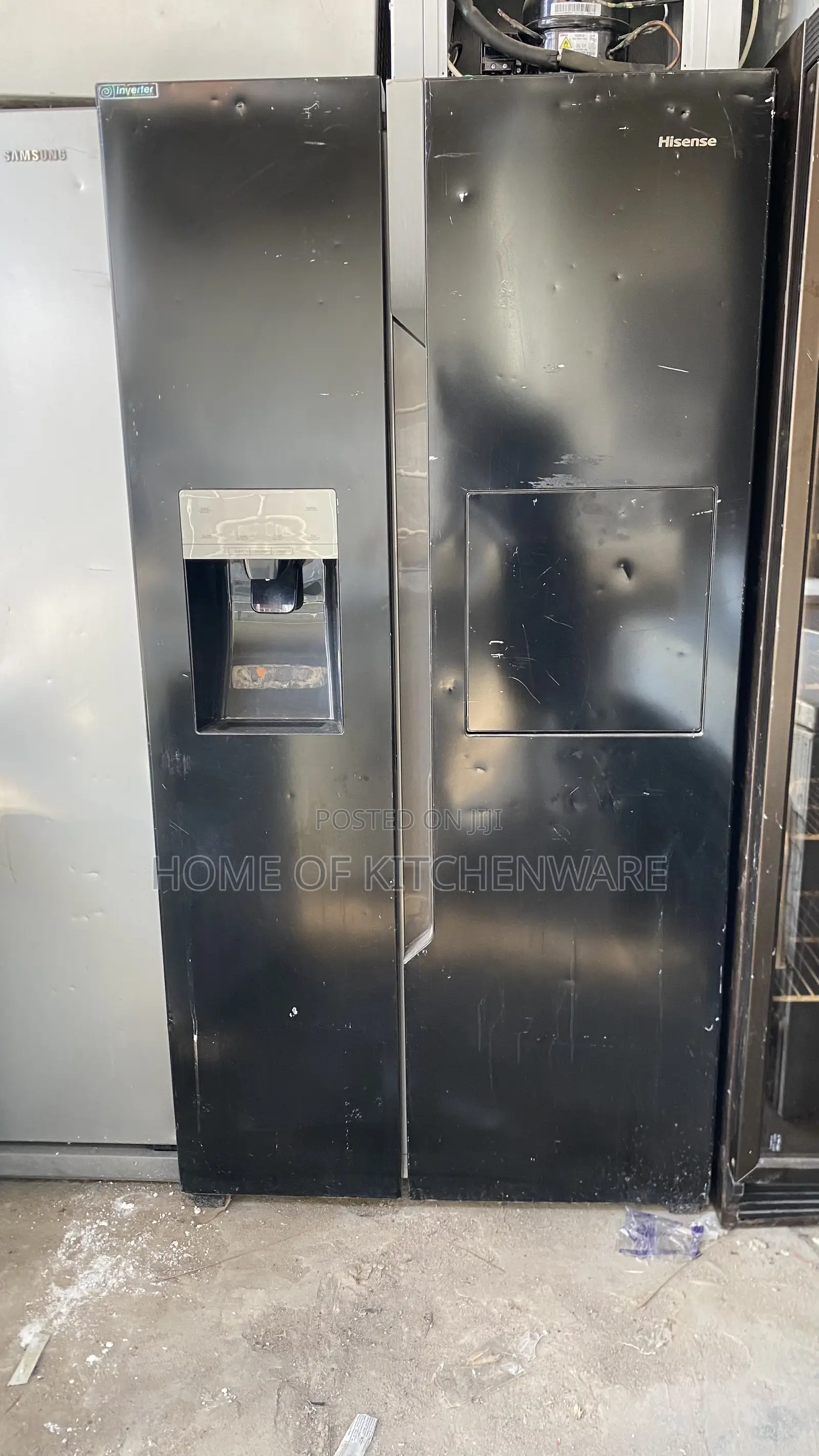 Hisense Side by Side Refrigerator With Ice and Water Dispenser