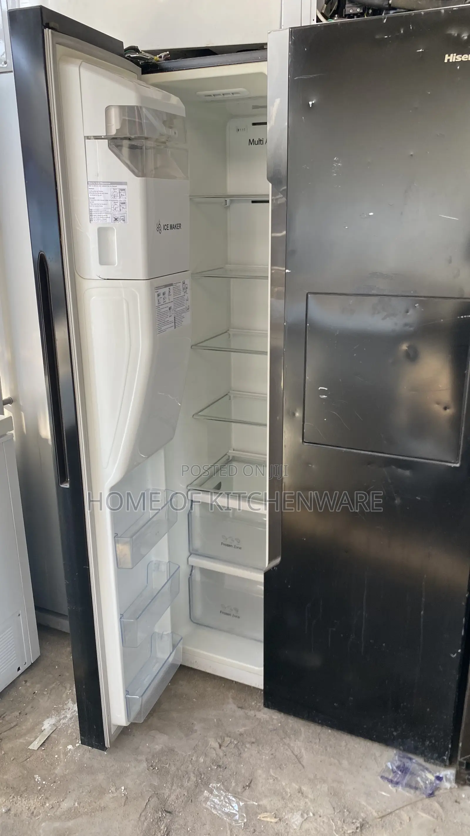 Hisense Side by Side Refrigerator With Ice and Water Dispenser