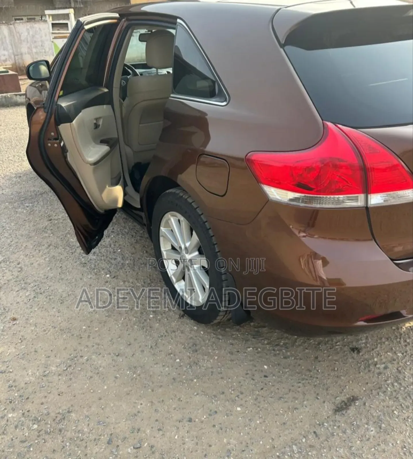 Toyota Venza 2010 Brown