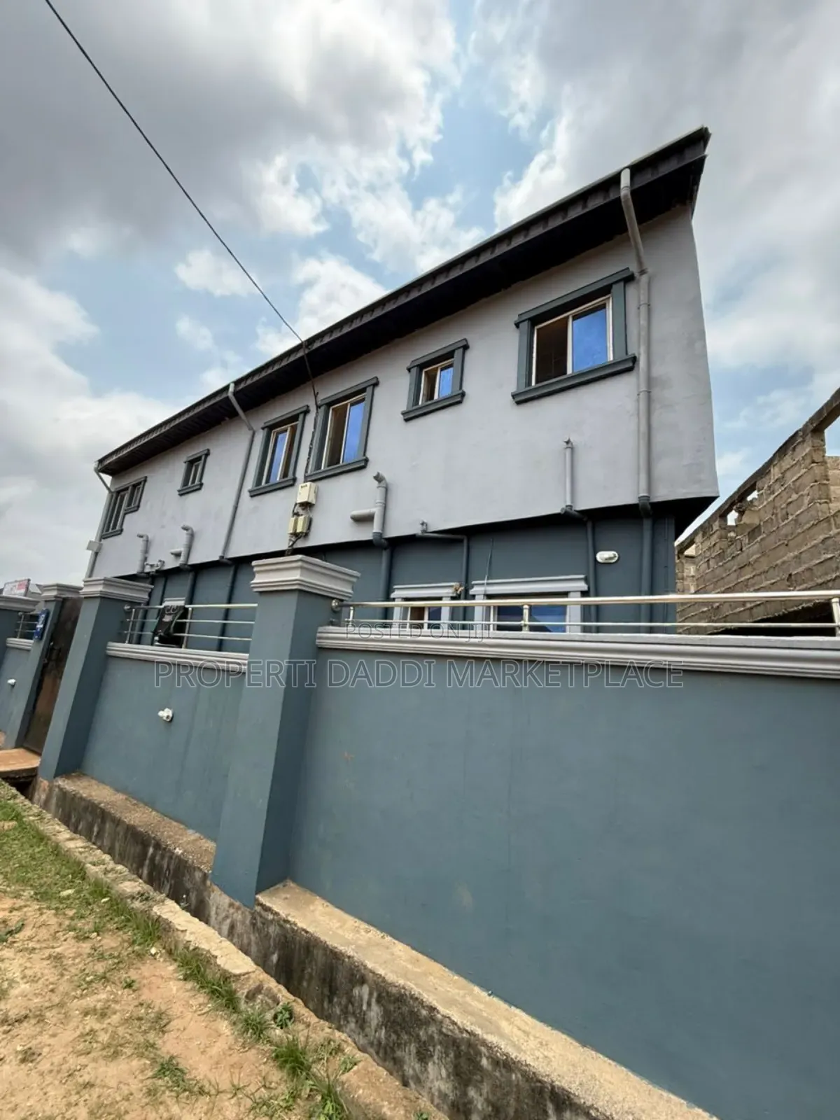 8bdrm Block of Flats in Abiola Farms Estate, Ayobo for sale