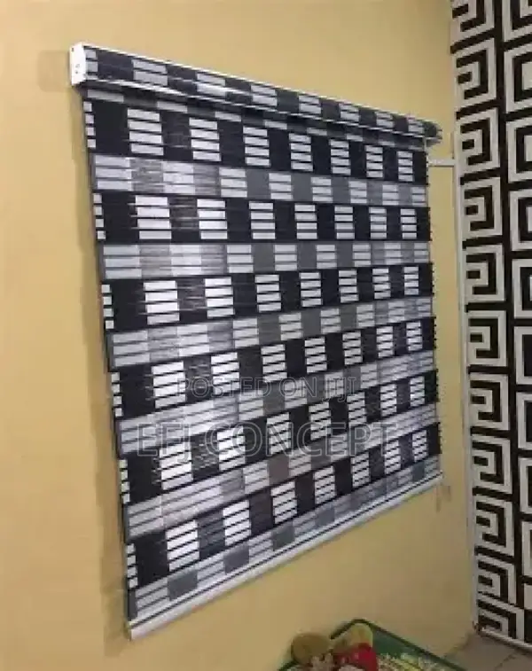 Day And Night Window Blind - Attractive Four Lined Dark Background
