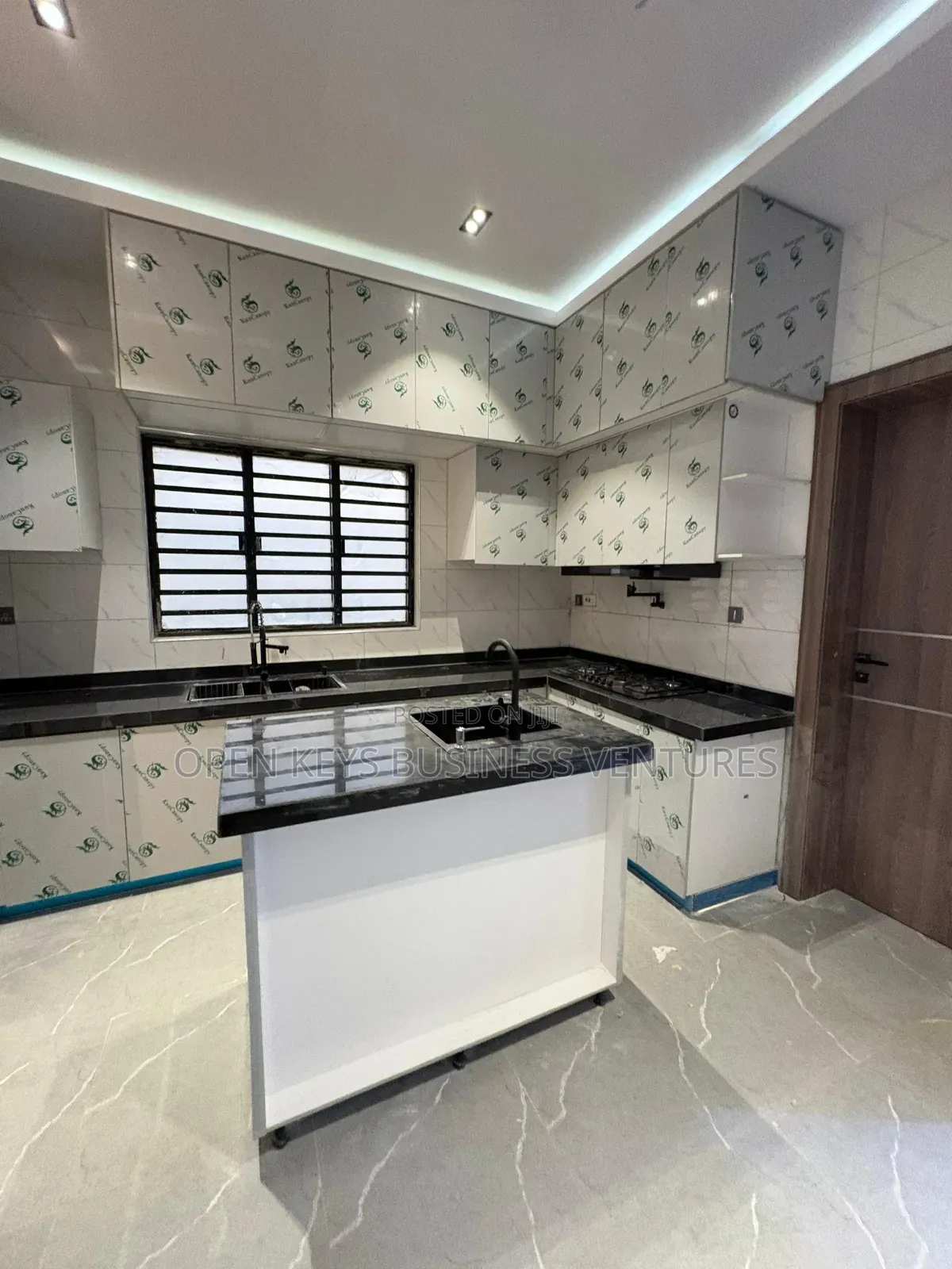 Furnished 4bdrm Duplex in Carlton Gate, Akobo for sale