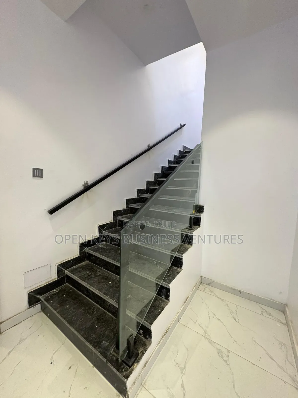 Furnished 4bdrm Duplex in Carlton Gate, Akobo for sale