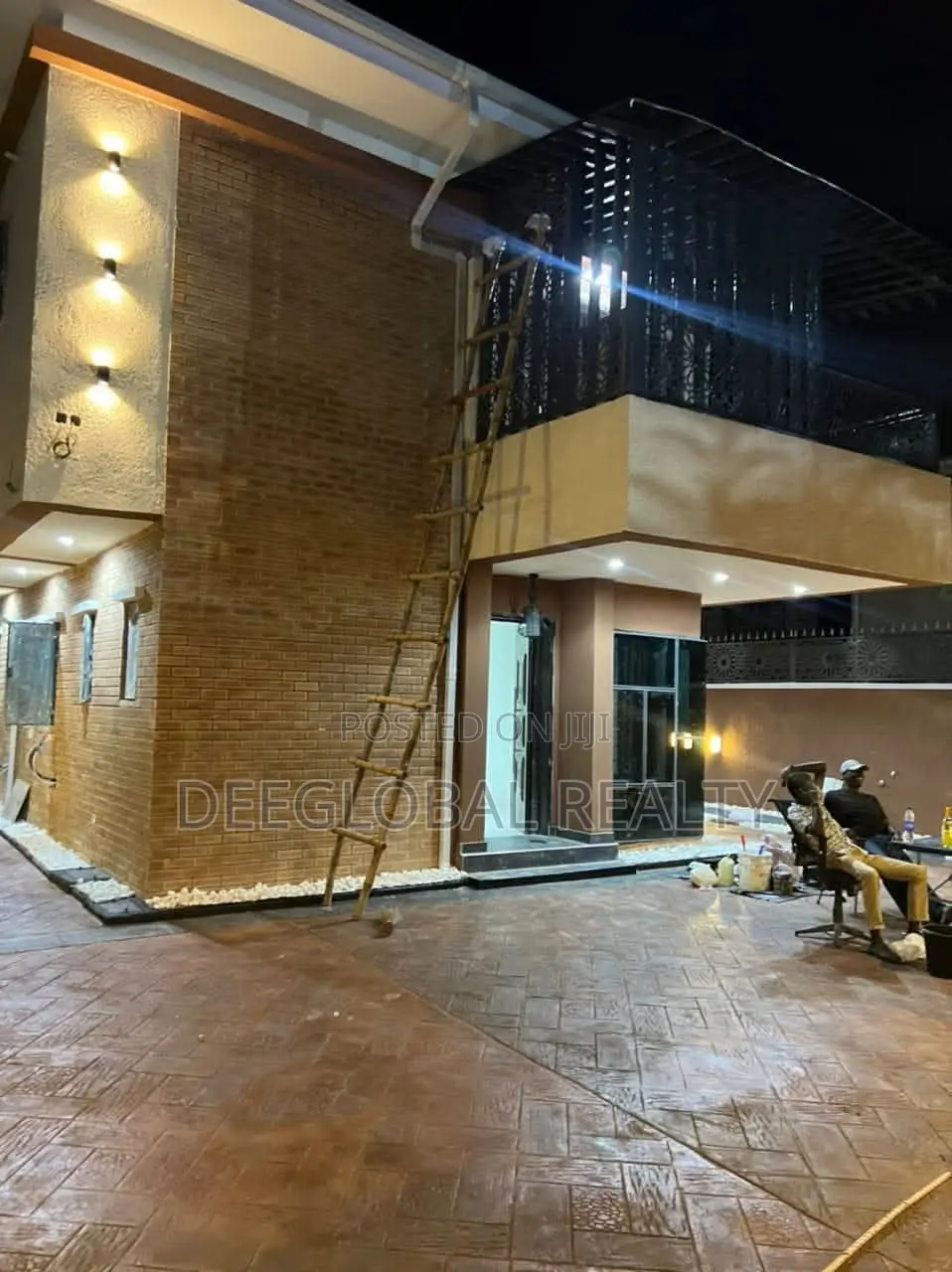 5bdrm Duplex in Lekki Phase 1 for sale