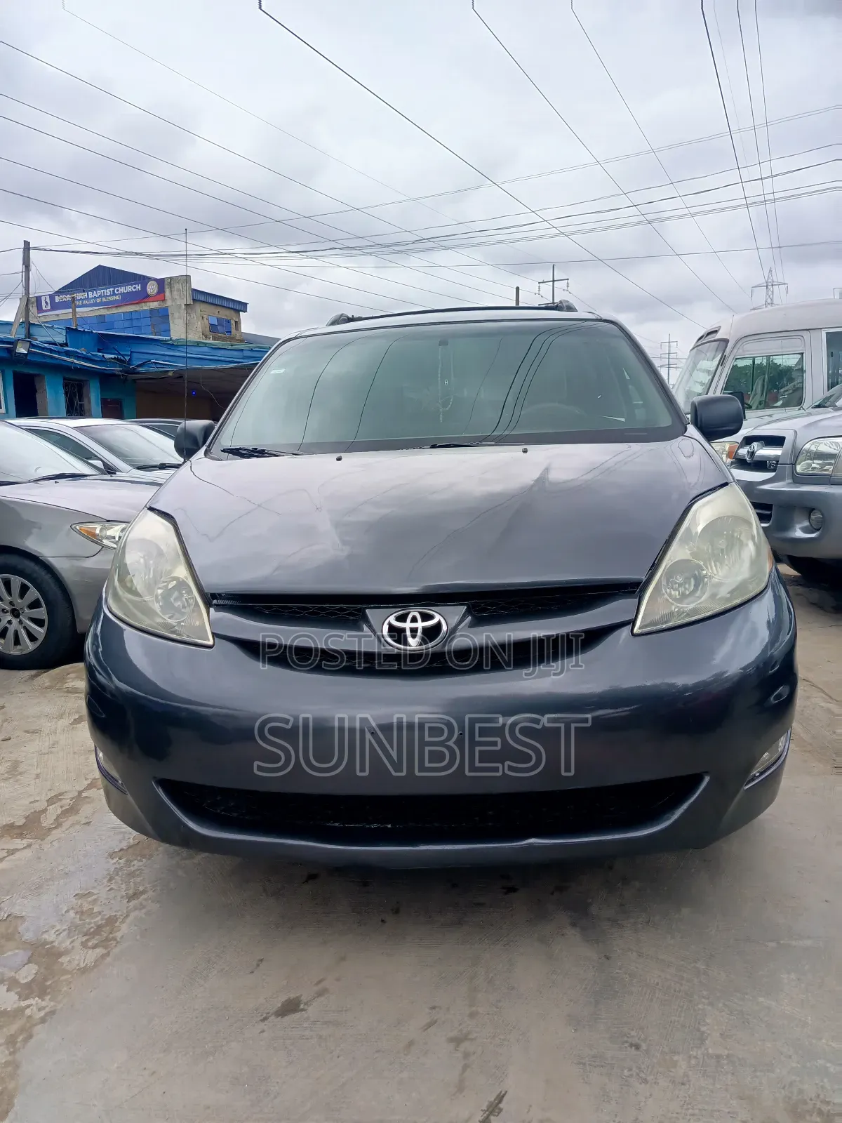 Toyota Sienna LE FWD 2006