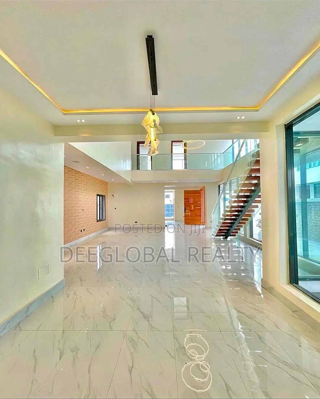 5bdrm Duplex in Lekki Phase 1 for sale