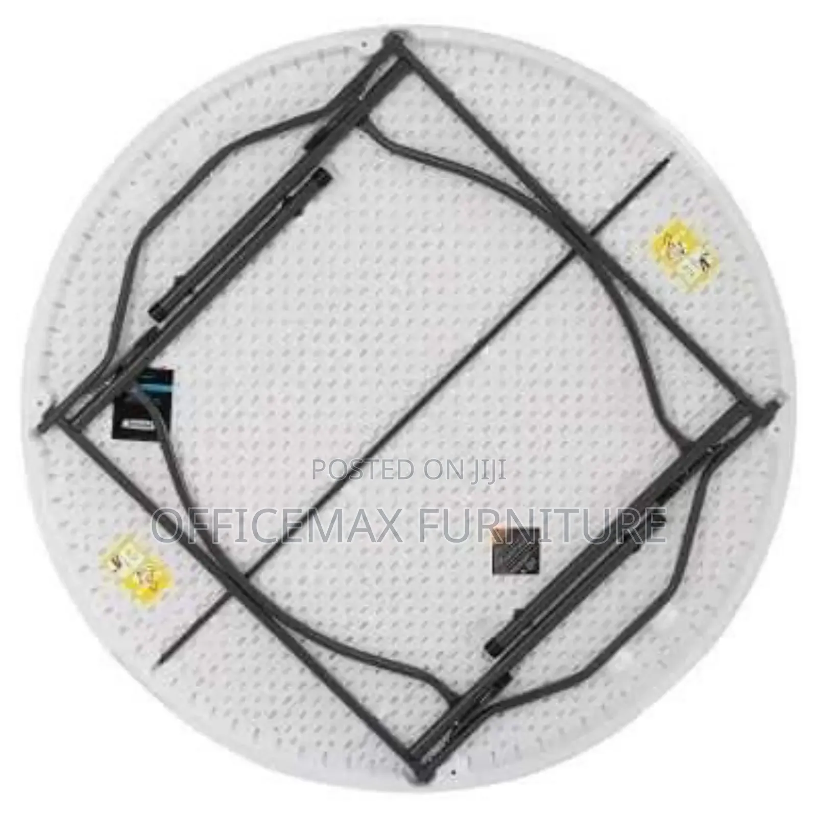 Round Banquet Table