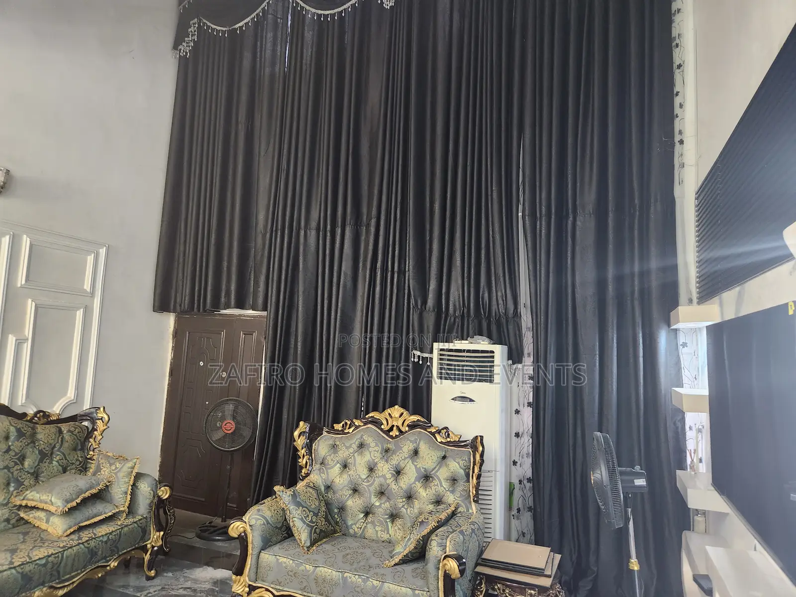 6bdrm Duplex in Arapaja Estate for sale