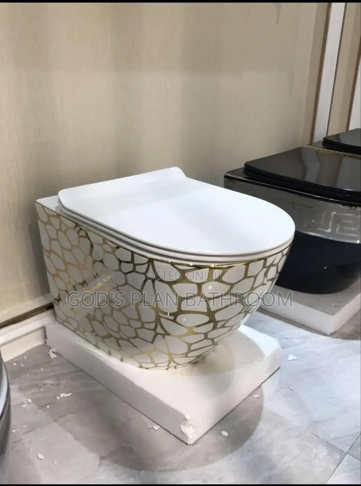 Silver Gold Wall Hung Toilet