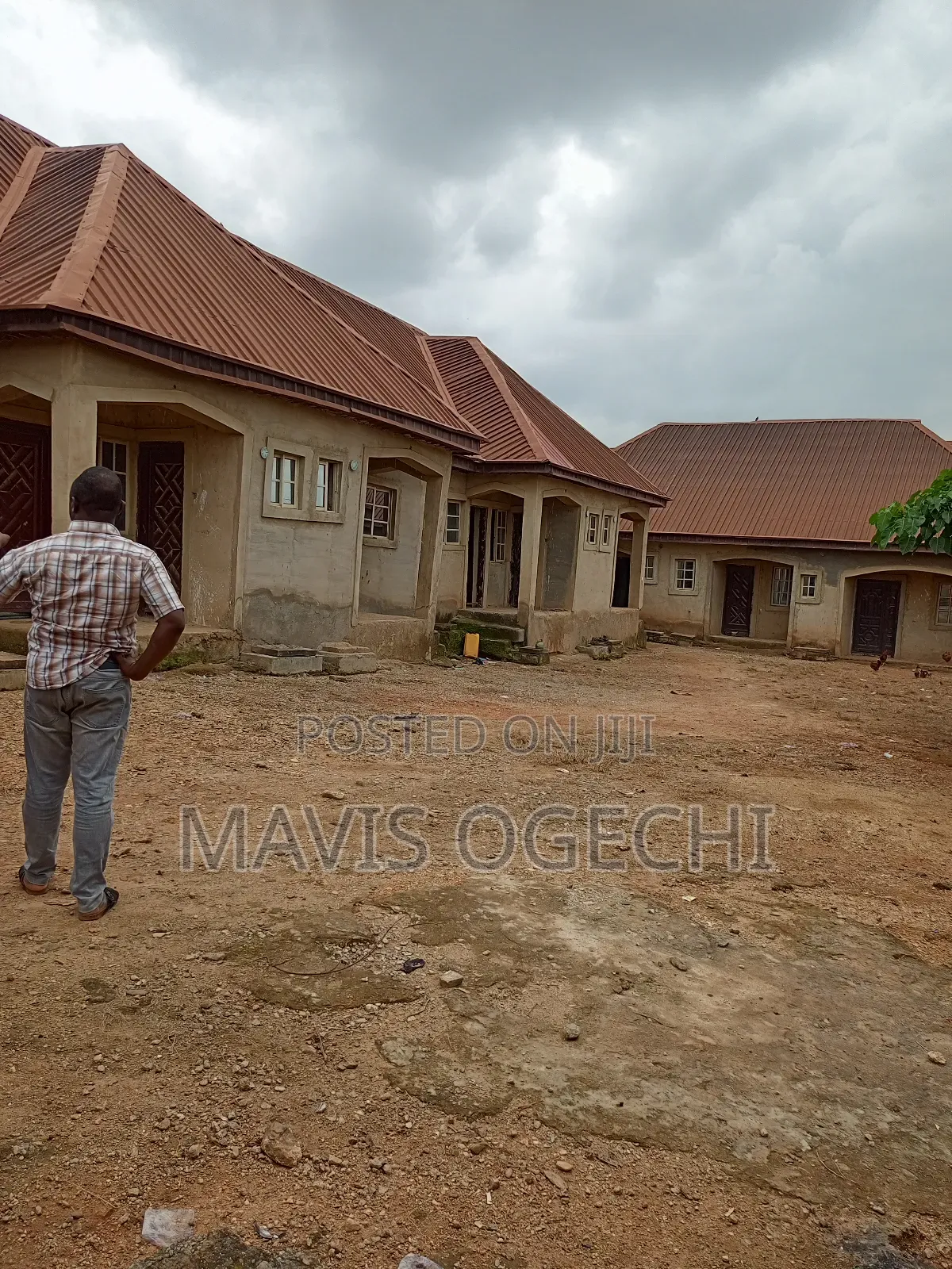 7bdrm Block of Flats in Karu for sale
