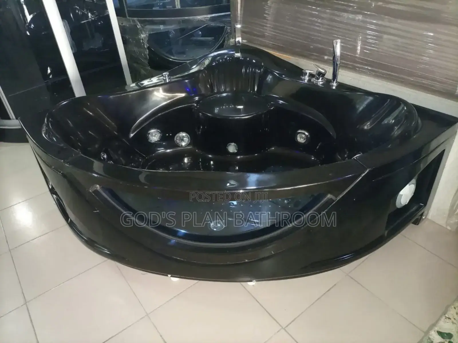 Executive Black Corner Jacuzzi