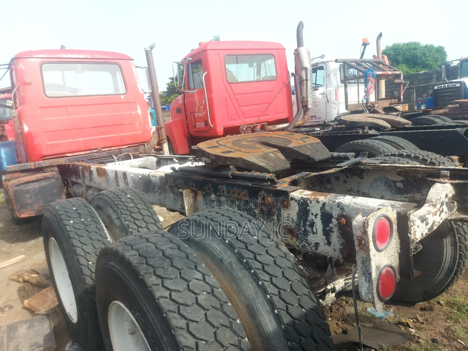 Tokunbo 12valve R Model Mack Ten Tyres Head Truck Double Gear Lever